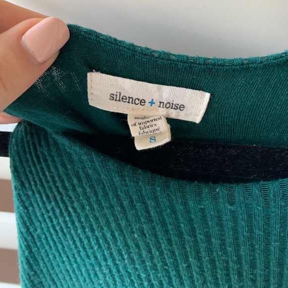 Urban Outfitters forest green dress - Picture 5 of 5